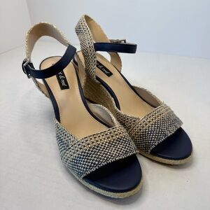 Violet and Red Micah Sandal‎ Wedges size 9 boho woven textured tan navy blue